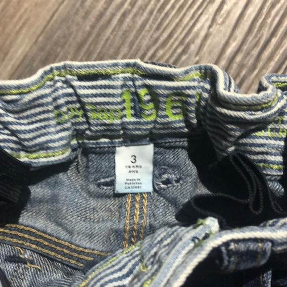 4/$20 Boys Gap 1969 Distressed Jeans Sz 3 - Picture 2 of 4